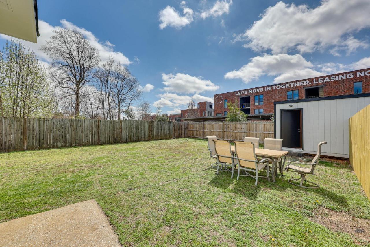 Home Grassy Yard, Walk To Bentonville Square Exterior foto